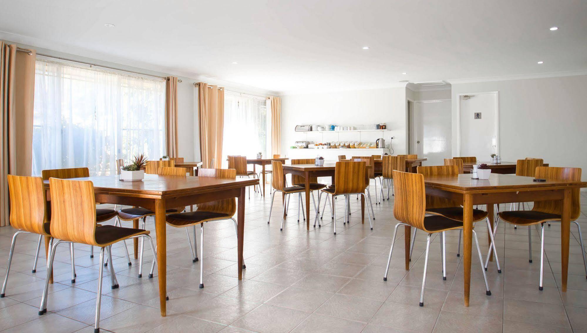 Almond Inn Tamworth Ngoại thất bức ảnh